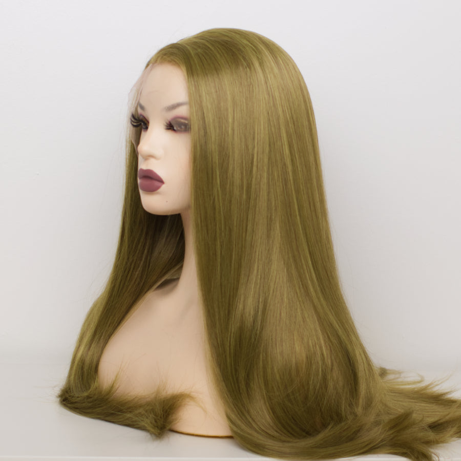 Miss Provocateur - Fashionista Anastasia Olive