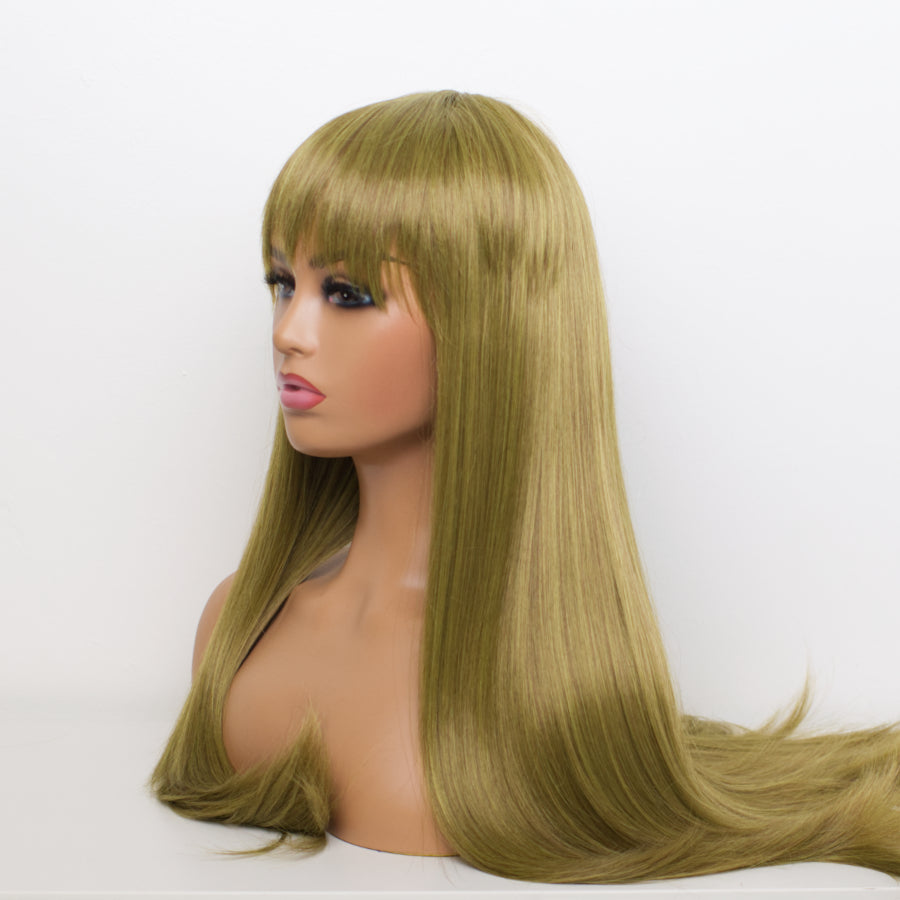 Madam Bang - Fashionista Anastasia Olive