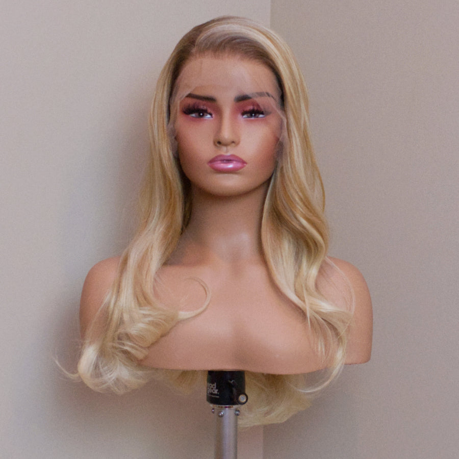 Lifestyle Icon - Tyche Blonde Luxe