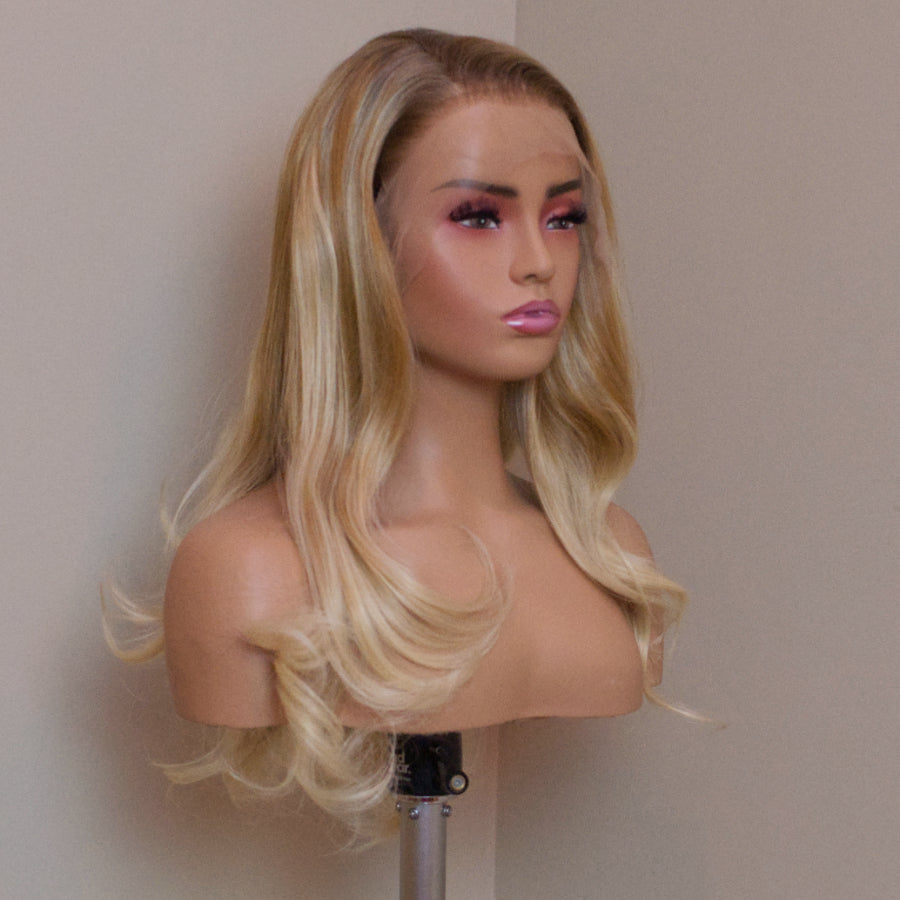 Lifestyle Icon - Tyche Blonde Luxe