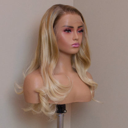 Lifestyle Icon - Tyche Blonde Luxe