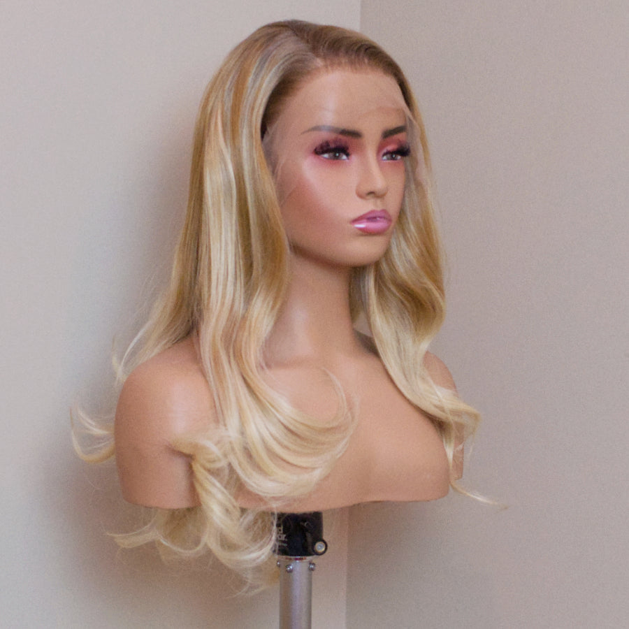 Lifestyle Icon - Tyche Blonde Luxe