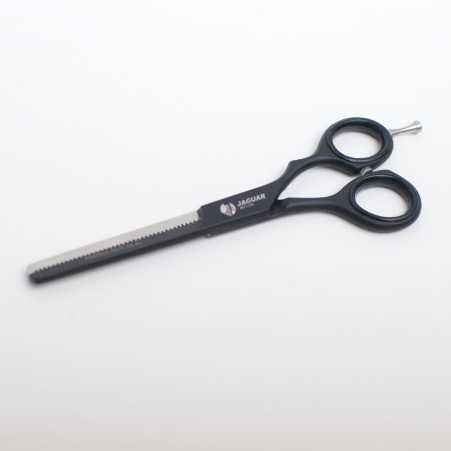 Stylist bundle cutting and thinning scissors