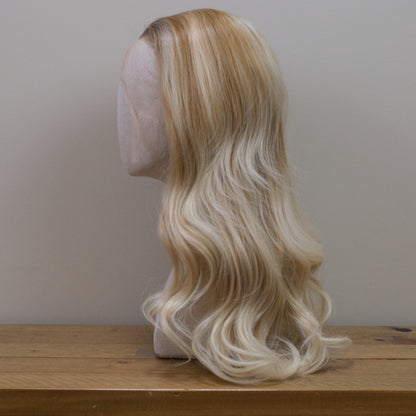 Lifestyle Icon - Tyche Blonde Luxe